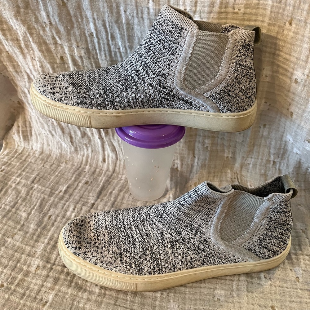Time and Tru Grey Knit High Top Sneaker